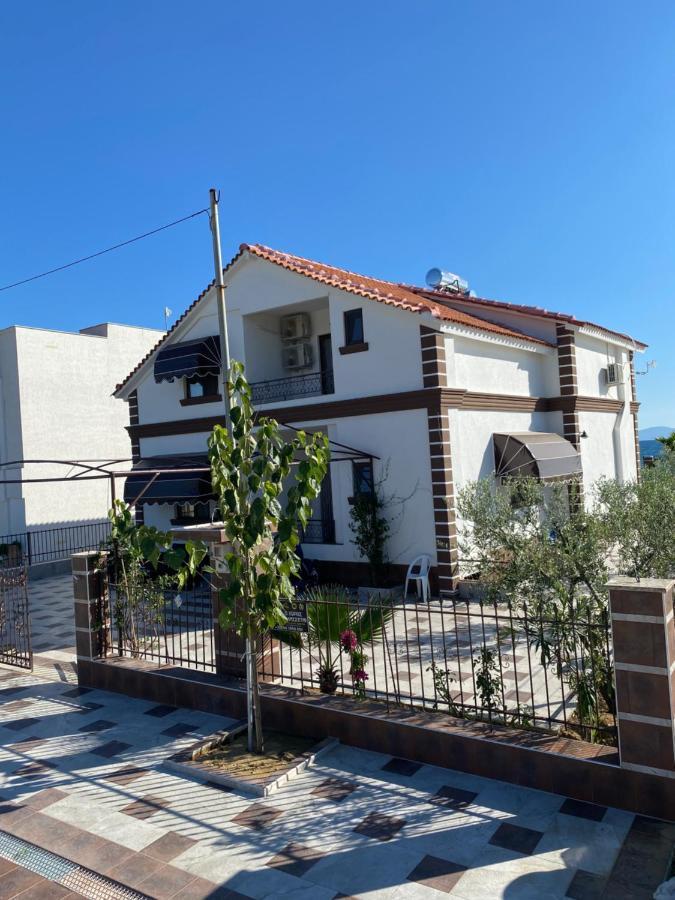 Guest House Costa 1 Karianí 外观 照片