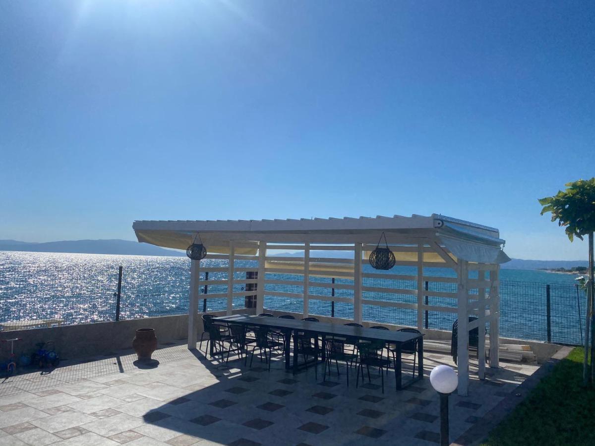 Guest House Costa 1 Karianí 外观 照片